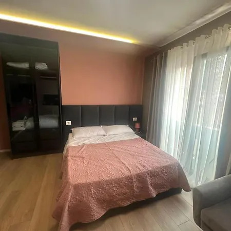Pink * Tirana